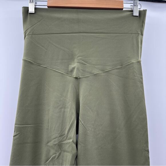 Offline by aerie Real Me‎ High Rise Olive Green 7/8 Ankle Leggings Sz L NEW - Picture 2 of 11